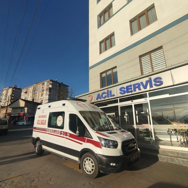 Zonguldak'ta 34 üniversite öğrencisi gıda zehirlenmesi şüphesiyle tedaviye...