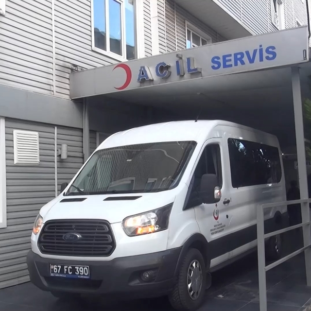 Zonguldak'ta 34 üniversite öğrencisi gıda zehirlenmesi şüphesiyle tedaviye...