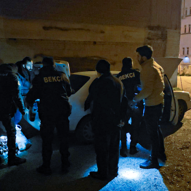 Çorum'da bekçilerden kaçan zanlıların ofisinde uyuşturucu ele geçirildi