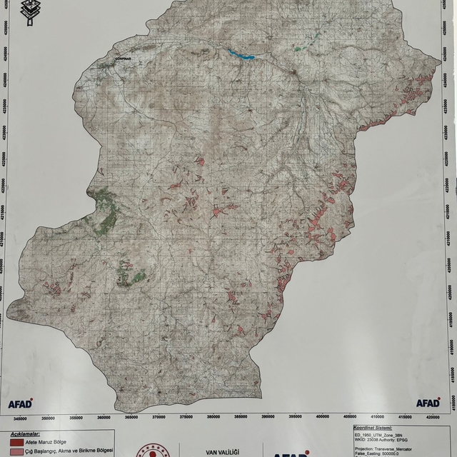 Van'da 16 kişilik teknik ekip bölgede çığ tehlikesi olan yerleri belirliyor