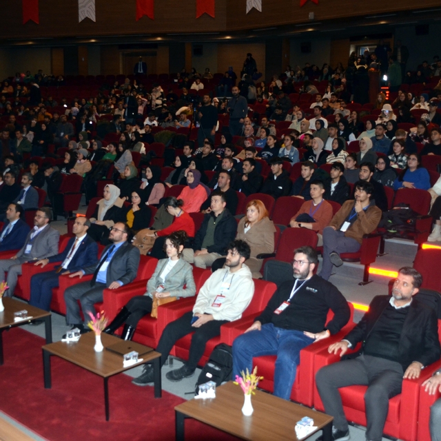 Muş Alparslan Üniversitesi'nde "Yazılım ve Teknoloji" programı düzenlendi