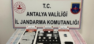 Antalya'da uyuşturucu operasyonunda 4 şüpheli yakalandı
