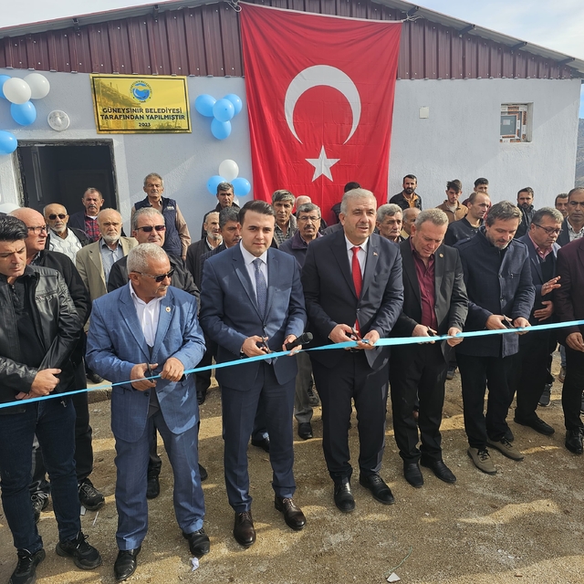Güneysınır'da "Sarıhacı Mahalle Konağı" hizmete açıldı