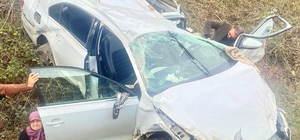 Bursa'da TIR'ın çarptığı otomobildeki evli çift yaralandı