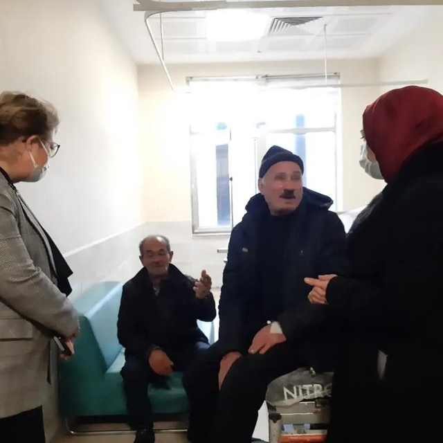 Pınarhisar Kaymakamı Çanakcıoğlu, kazazedeleri hastanede ziyaret etti