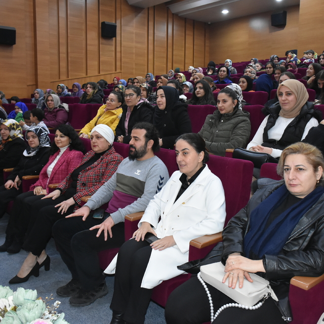 Boyabat'ta "Aile, sağlık ve beslenme" konulu söyleşi düzenlendi