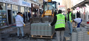 Çaldıran'da yol çalışmaları sürüyor