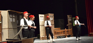 Bilecik'te öğretmenler tiyatro oyunu sahneledi