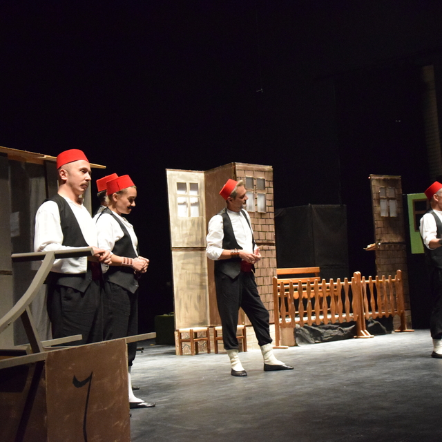 Bilecik'te öğretmenler tiyatro oyunu sahneledi