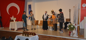 Demirci'de liseler arası skeç yarışması