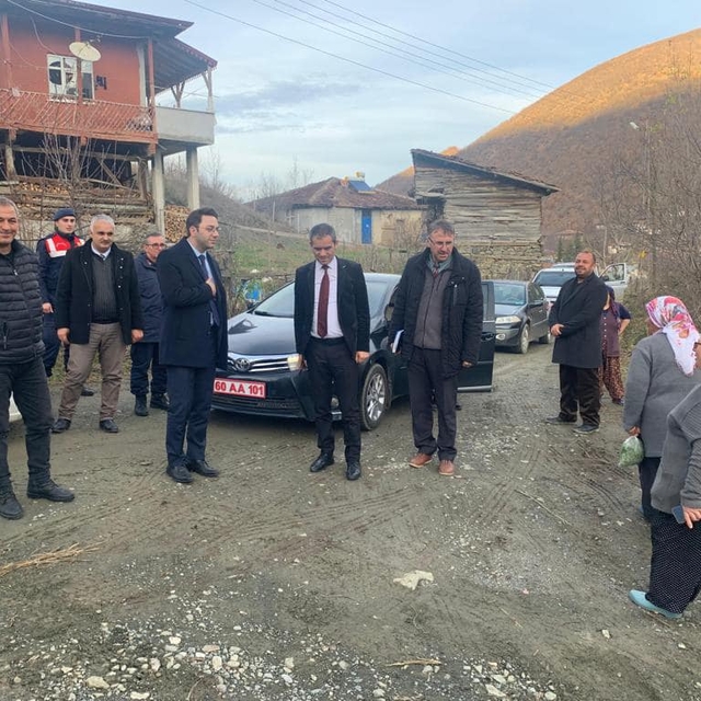 Almus Kaymakamı Çömen, köy ziyaretlerini sürdürüyor
