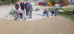 Ulaş'ta parke taşı döşeme çalışmaları sürüyor