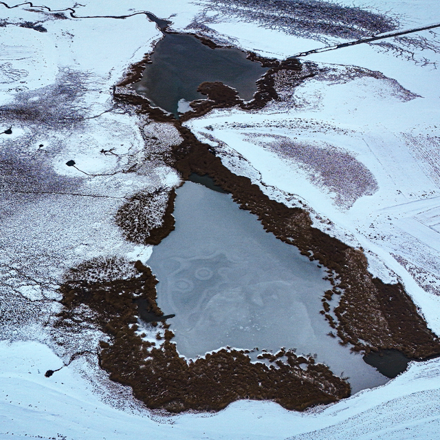 Kars'taki Lavaş Gölü kısmen dondu