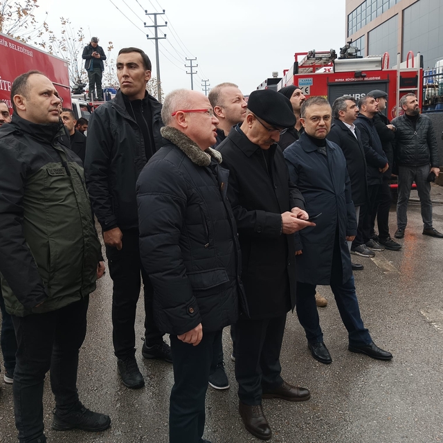 Bursa'da tekstil fabrikasında yangın (2)