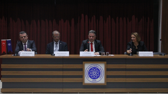 Tekirdağ'da "Cumhuriyetin 100. Yılında Türkiye ve Balkanlar" paneli düzenlendi