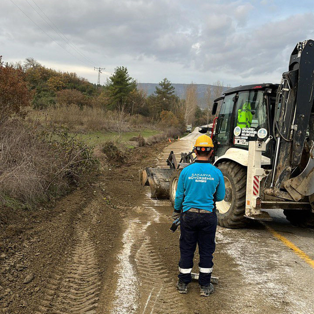 Taraklı'da Mahdumlar Mahallesi'nin içme suyu hattı yenilendi