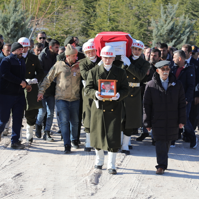 Kıbrıs gazisi Aksaray'da son yolculuğuna uğurlandı