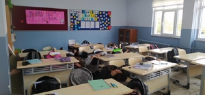 Sulusaray'da okulda deprem tatbikatı yapıldı