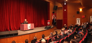 Ahlat'ta "Günümüz Müslümanlarının Sorumluluğu ve Gazze" konferansı düzenlen...