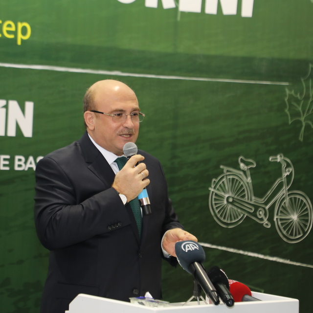 Nizip'te öğretmelere bisiklet dağıtıldı