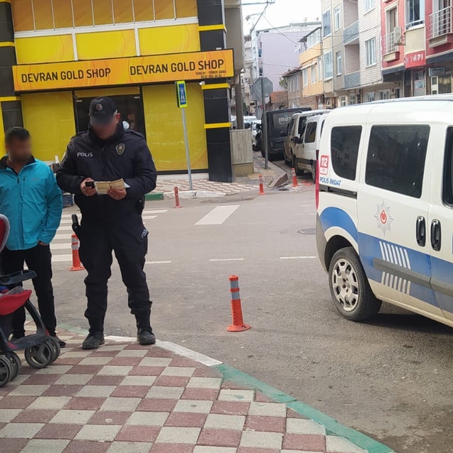 Karacabey'de 12 düzensiz göçmen yakalandı