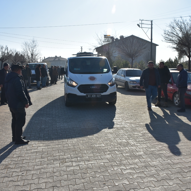 GÜNCELLEME 3 - Afyonkarahisar'da av tüfeğiyle vurulan 3'ü kadın 4 kişi öldü