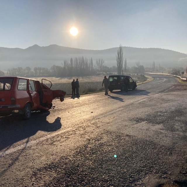 Demirci'deki trafik kazalarında 5 kişi yaralandı