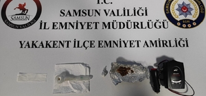 Samsun'da araçlarında uyuşturucuyla yakalanan 2 kişi gözaltına alındı