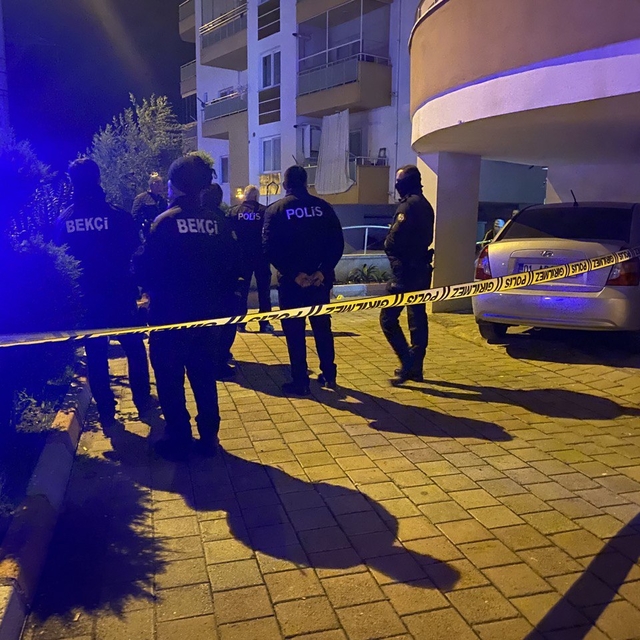 Adana'da bir kişi silahla öldürüldü