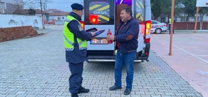 Edirne'de okul servisleri denetledi