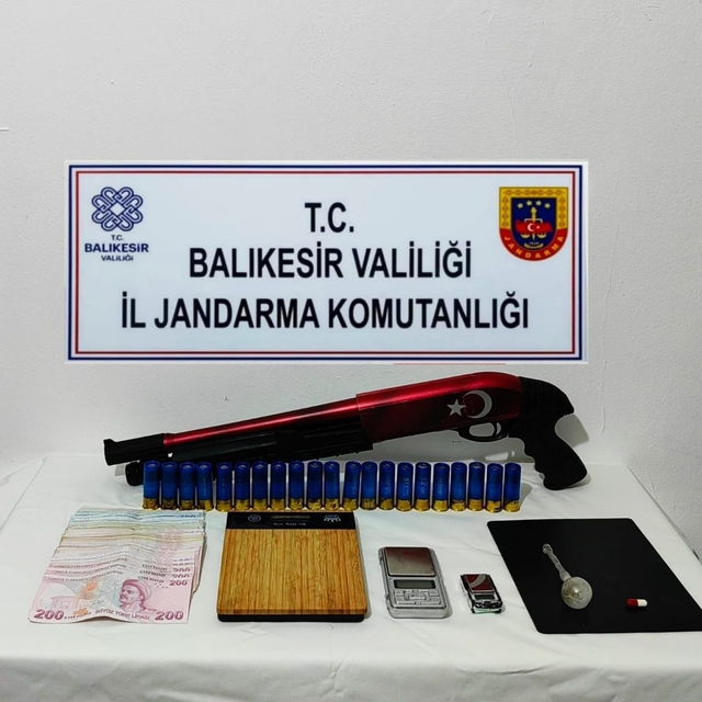 Balıkesir'de uyuşturucu operasyonunda 6 zanlı yakalandı