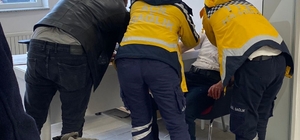 Aksaray'da yeğeni tarafından bıçaklanan kişi ağır yaralandı