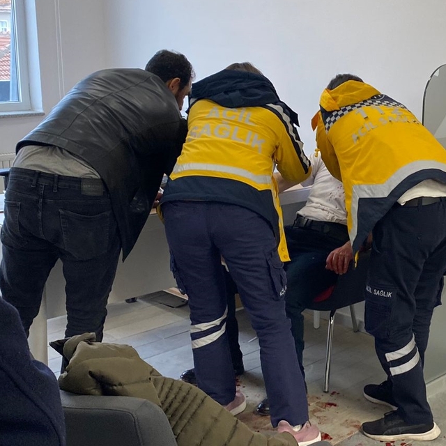 Aksaray'da yeğeni tarafından bıçaklanan kişi ağır yaralandı