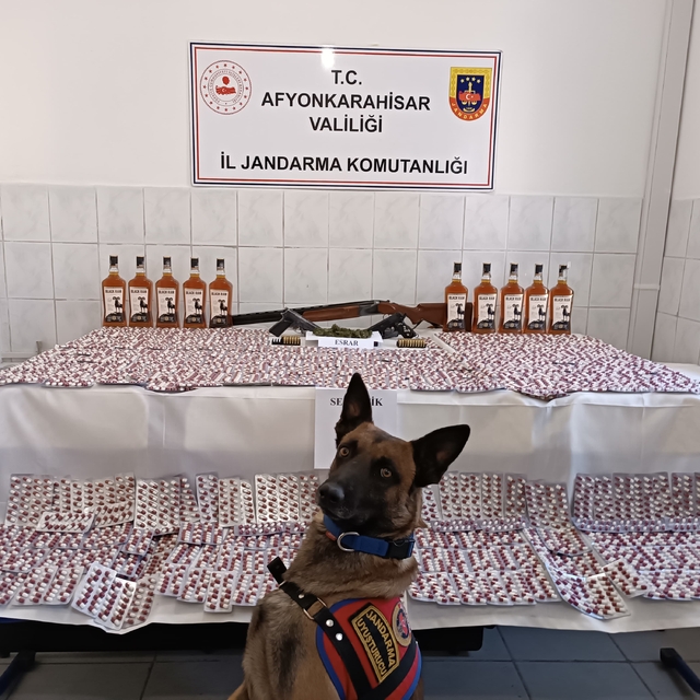 Afyonkarahisar'da uyuşturucu operasyonunda 4 şüpheli yakalandı