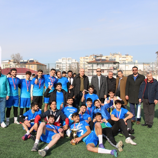 Van'da "Yurtlar Arası Futbol Turnuvası" sona erdi