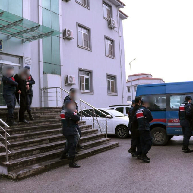 Gaziantep'te zeytin çaldıkları iddiasıyla 2 şüpheli yakalandı