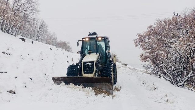 Tunceli´de kar; 50 köy yolu ulaşıma kapandı