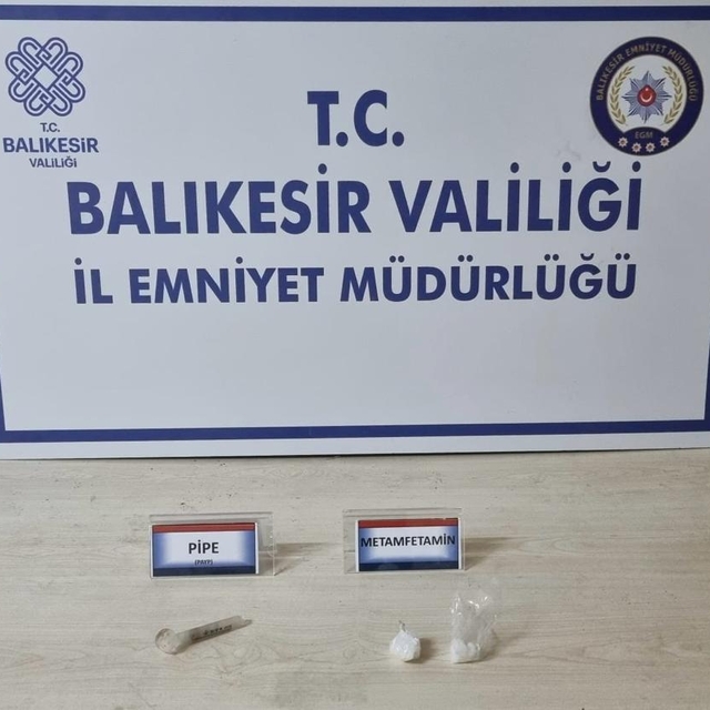 Balıkesir'de, uyuşturucu operasyonunda 4 gözaltı