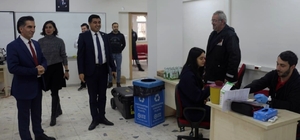 Türk Kızılayı Durağan'da kan bağışı standı açtı