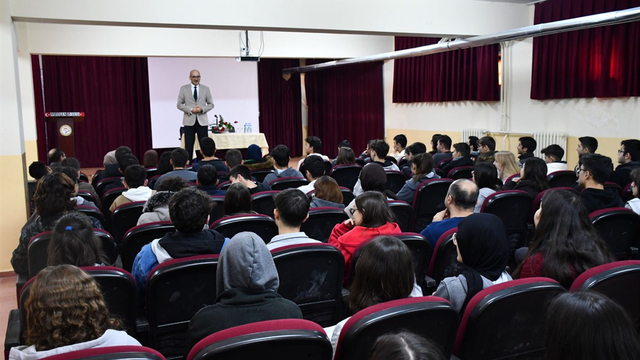 Sorgun Kaymakamı Aydın, kariyer günlerine katıldı