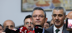 CHP Genel Başkanı Özgür Özel, Nevşehir'de gazetecilerin sorularını cevaplad...