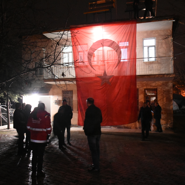 Piyade Sözleşmeli Er Emre Taşkın'ın şehadet haberi Malatya'daki ailesine ve...