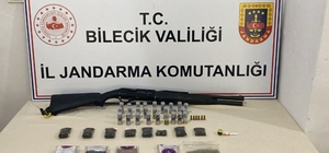 Pazaryeri'nde jandarmadan uyuşturucu operasyonu