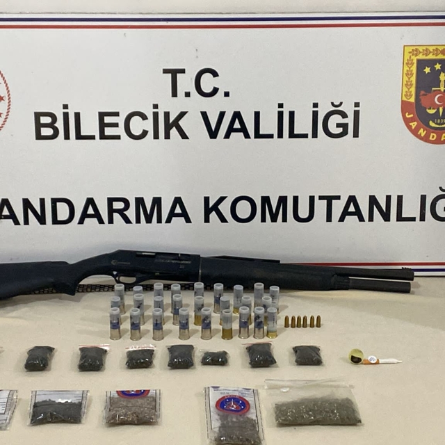 Pazaryeri'nde jandarmadan uyuşturucu operasyonu