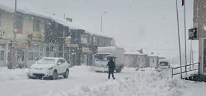 Tunceli´de kar kalınlığı 35 santimetreye ulaştı; 96 köy yolu kapalı