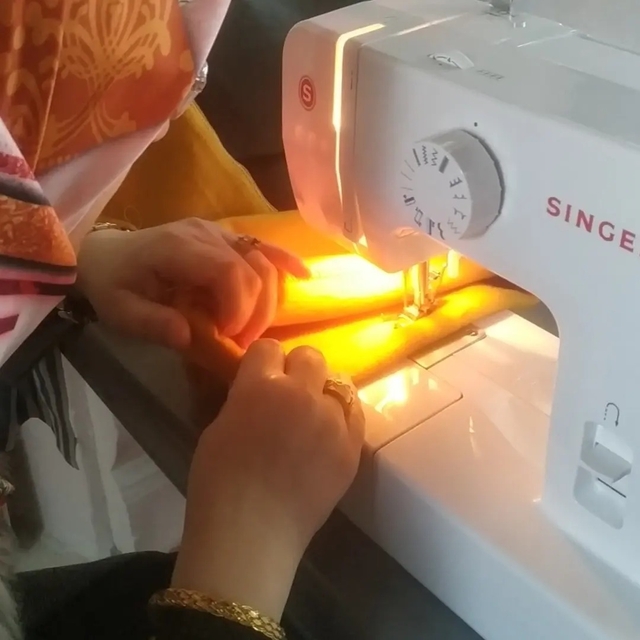 Sandıklı'da dikiş makineleri Gazze için çalıştı