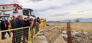 Bilecik Valisi Aygöl, Söğüt Ertuğrulgazi Devlet Hastanesi inşaatını inceled...