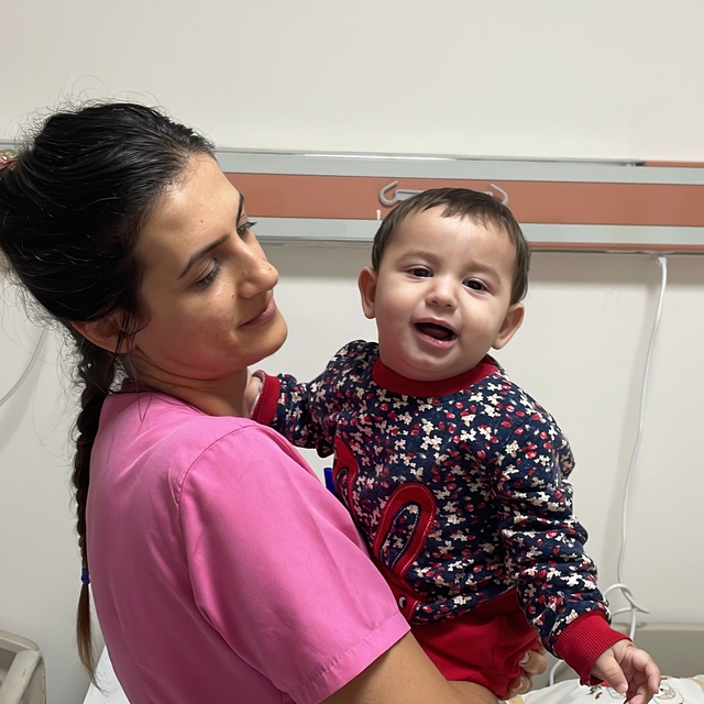 Hatay'da ciğerine karpuz çekirdeği kaçan bebek hastanedeki müdahaleyle kurt...