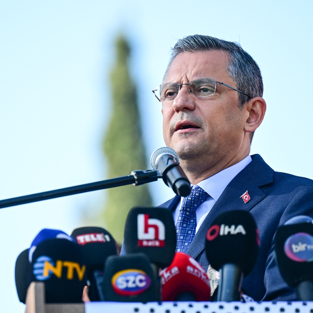 CHP Genel Başkanı Özel, şehit Asteğmen Kubilay'ı anma etkinliğine katıldı