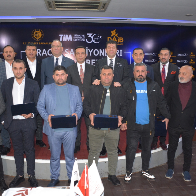 Silopi'de 2022'de en çok ihracat yapan 10 firmaya ödül verildi